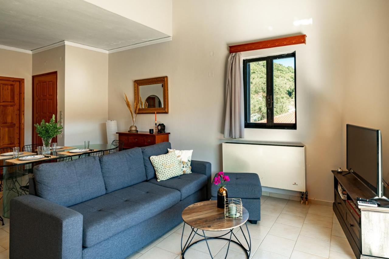 Golden Flower'S Apartment Poros  Esterno foto