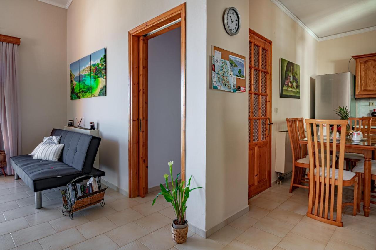 Golden Flower'S Apartment Poros  Esterno foto