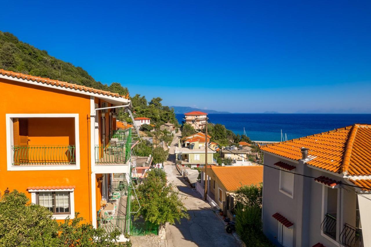 Golden Flower'S Apartment Poros  Esterno foto