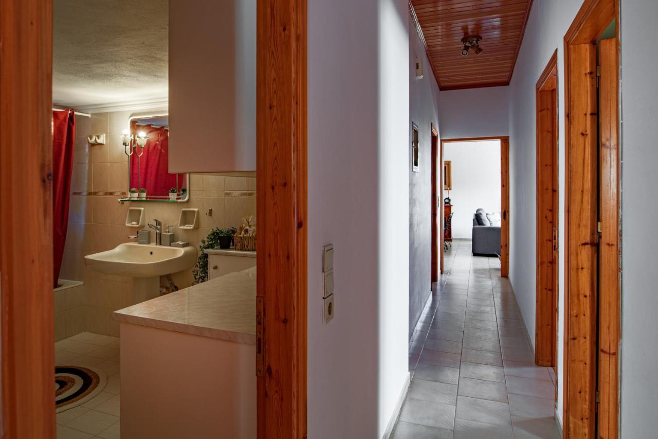 Golden Flower'S Apartment Poros  Esterno foto