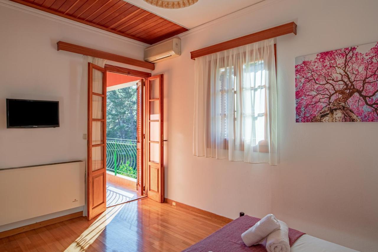 Golden Flower'S Apartment Poros  Esterno foto